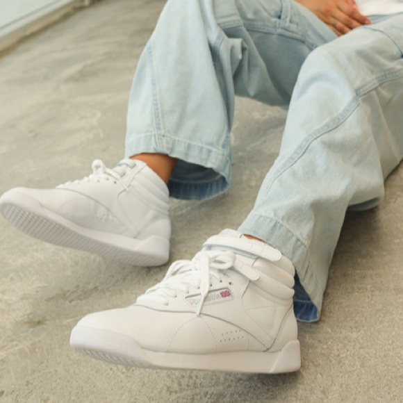 Reebok Womens freestyle Hi White - Picture 2 of 8